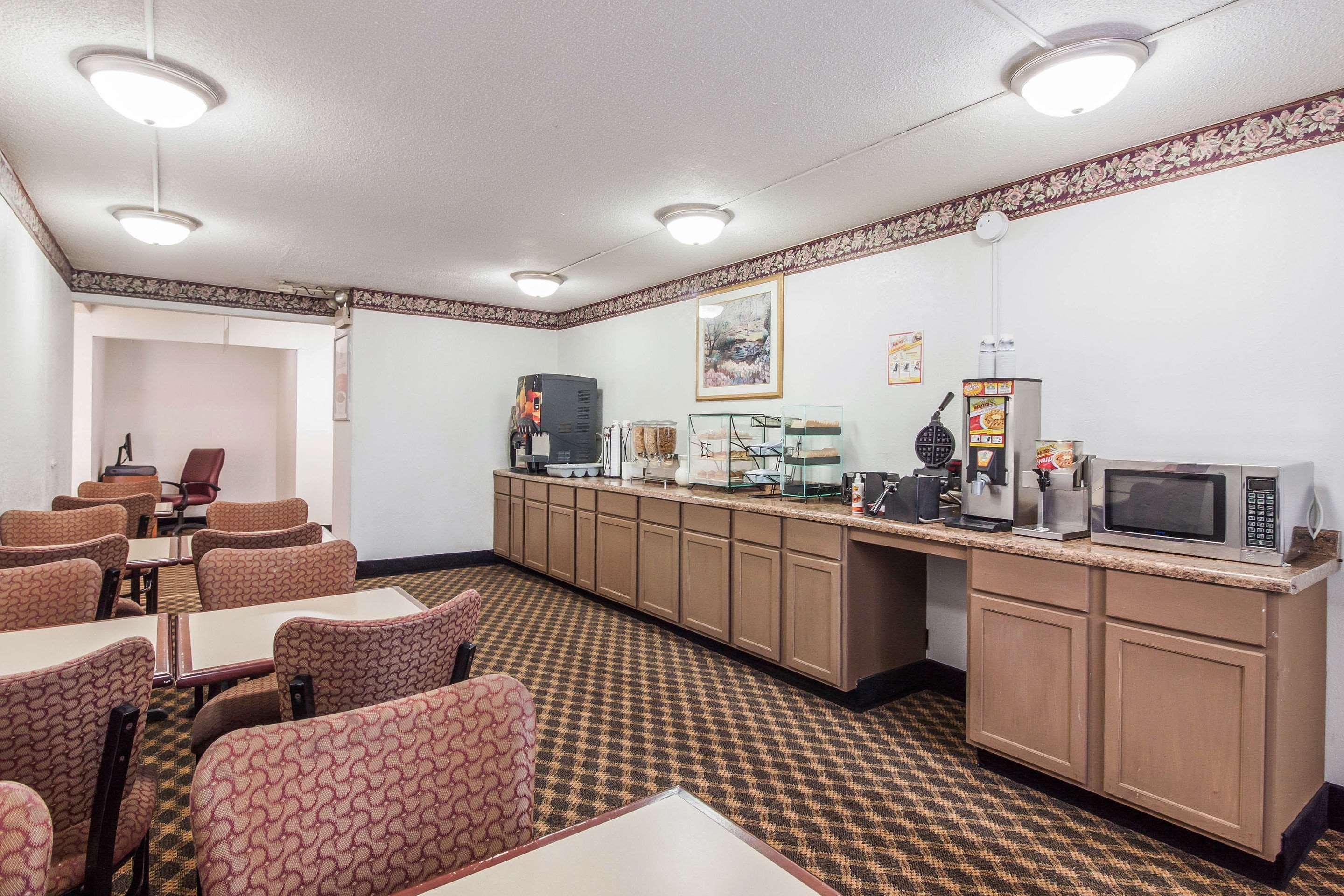 Econo Lodge Lexington Eksteriør bilde